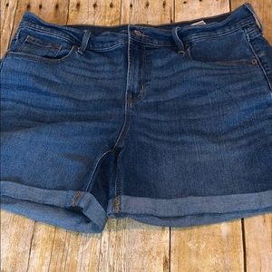 Old navy rolled denim shorts